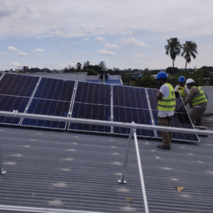 Copia de Copia de Copia de Copia de Proyectos Solares On-Grid para la Industria ejecutados por SMART SOLUTIONS(12)